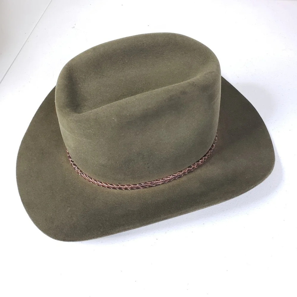 O'Farrell Hat Company Custom Premium Beaver Felt Cowboy 6 7/8 Feather Rope